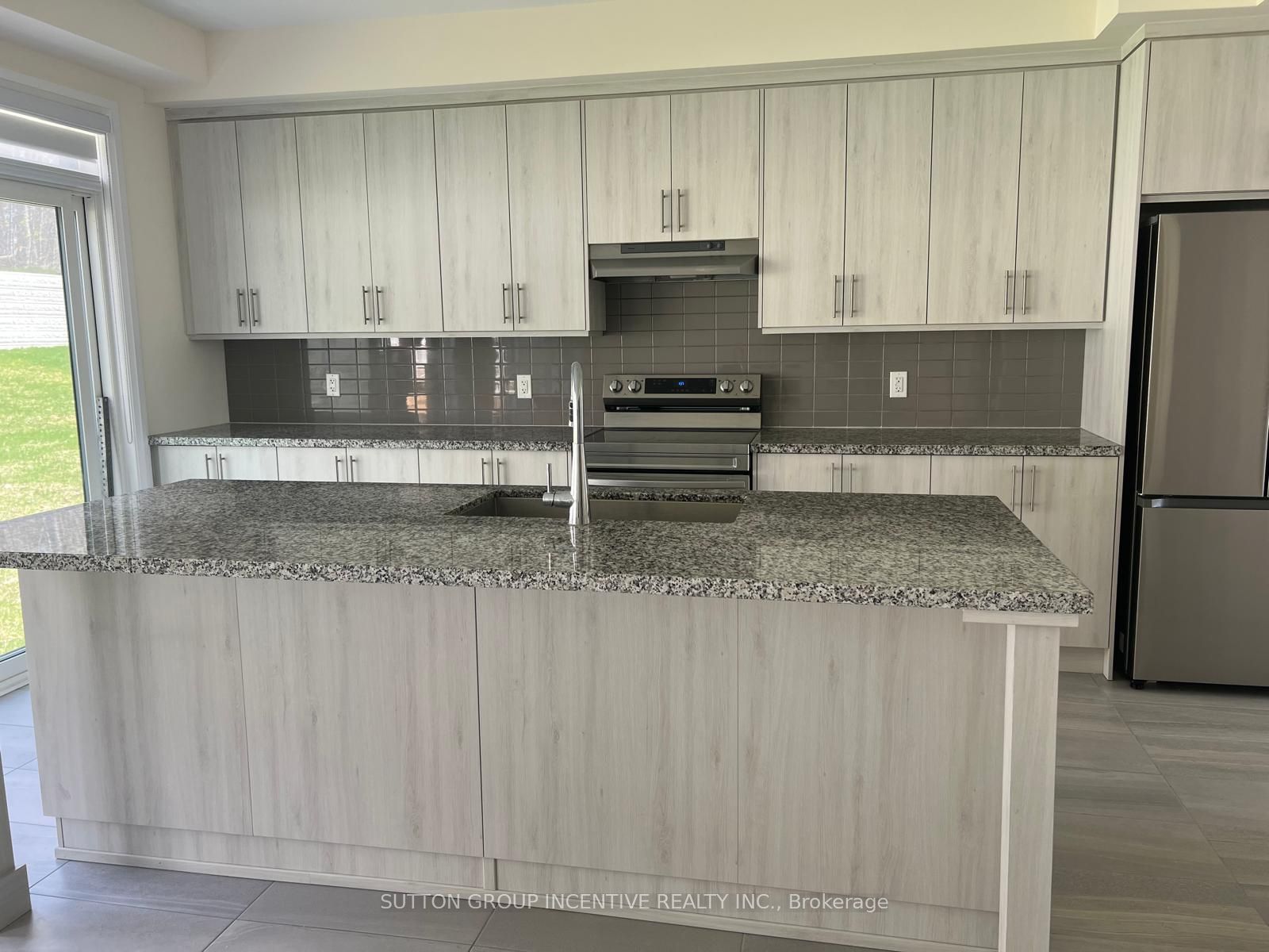 Additional image 6 of 47 Bearberry Road, Springwater, ON, L9X 2E1