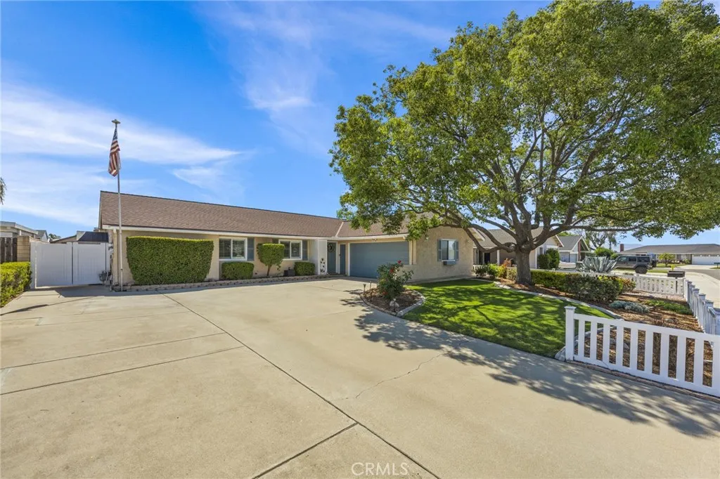 12357 Orchid Ln, Chino, CA 91710 photo 2