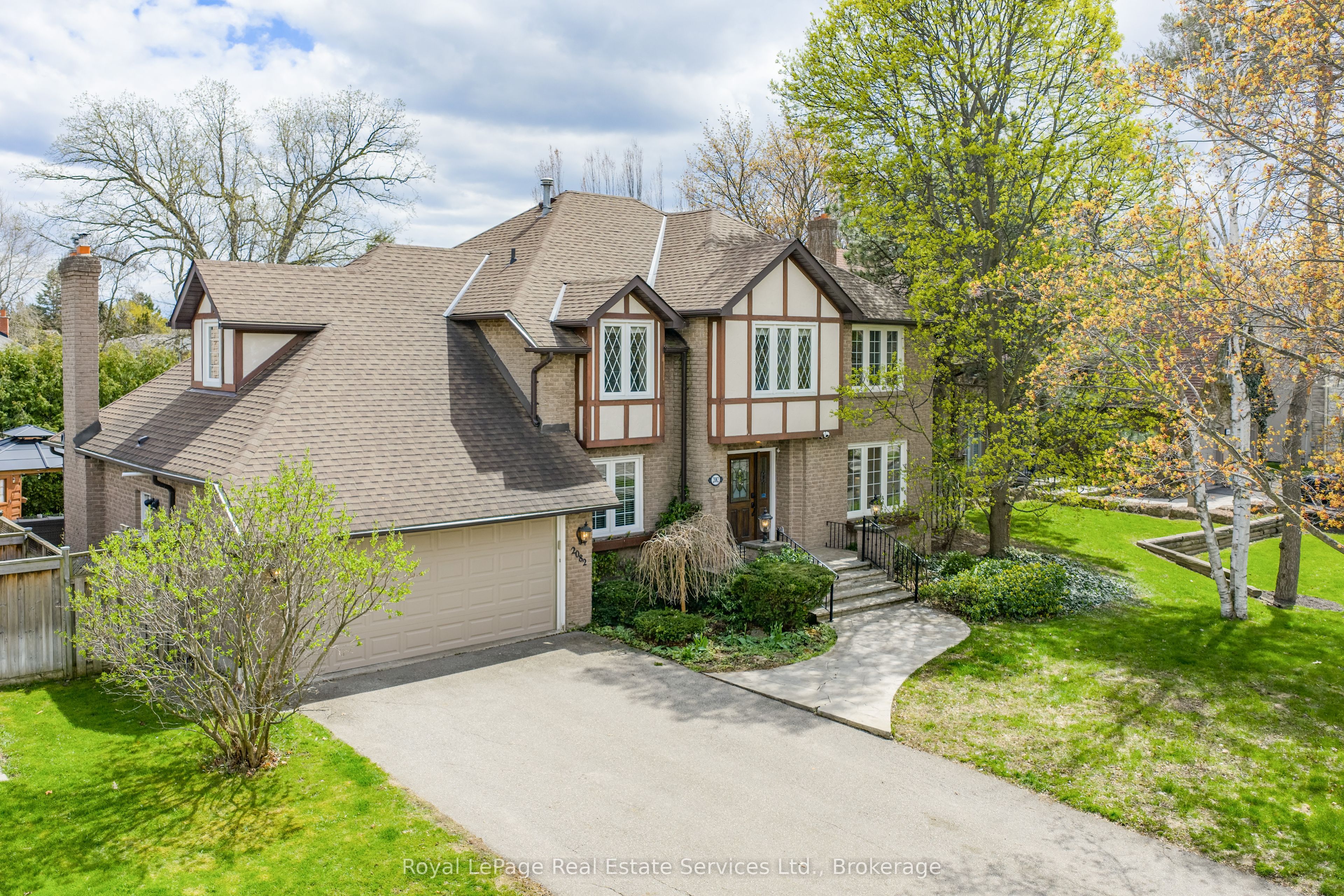 Additional image 2 of 2082 Mississauga Road, Mississauga, ON, L5H 2K6