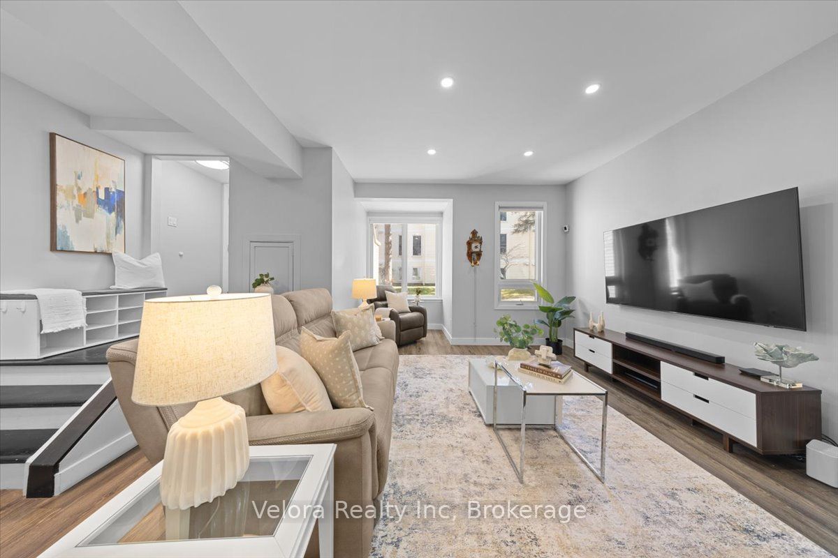 Additional image 5 of 14-8A Shehyn Lane, Ottawa, ON, K2G 4Y3