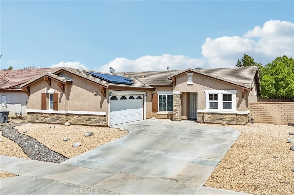 988 Roxanne Dr, Hemet, CA 92543 photo 2