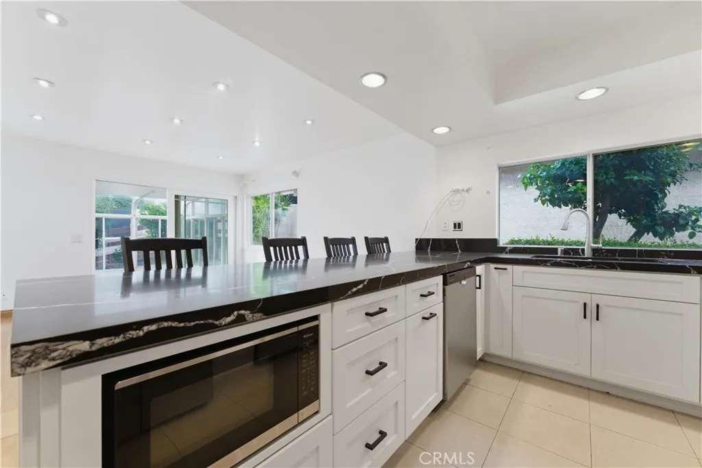 Additional image 65 of 15863 foothill Blvd, Rancho Cascades, CA 91342