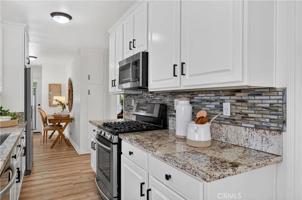 Additional image 60 of 129 14th St, Seal Beach, CA 90740