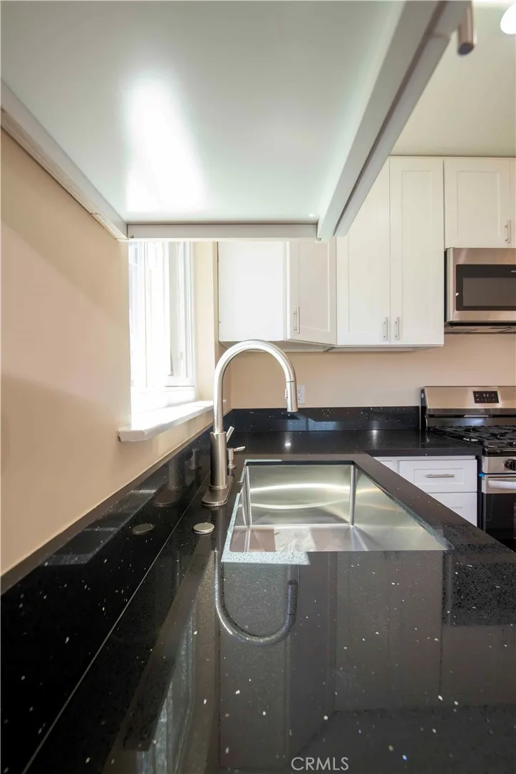 Additional image 130 of 7630 Minstrel Ave, Canoga Park, CA 91304