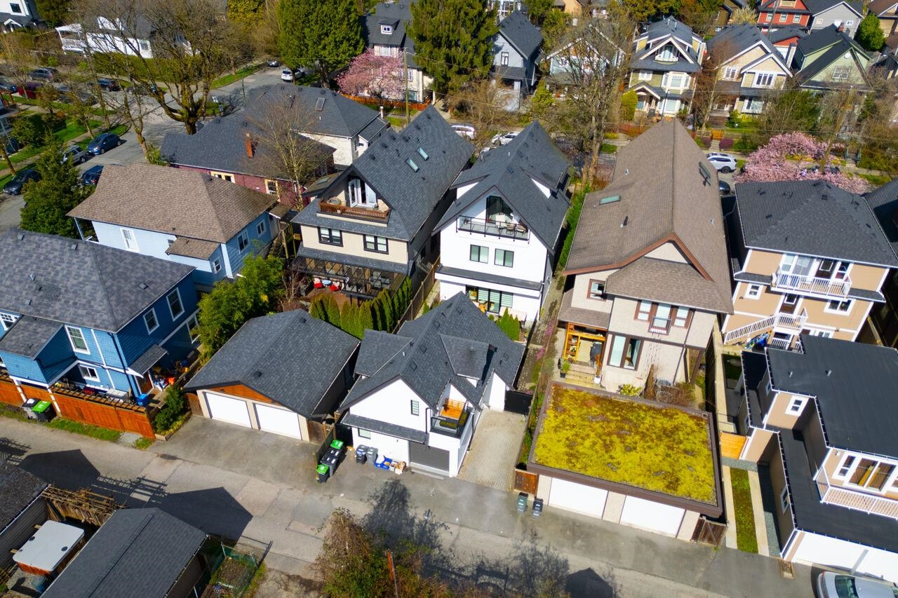 Additional image 4 of 1026 13th Avenue E, Vancouver, BC, V5T 2L8