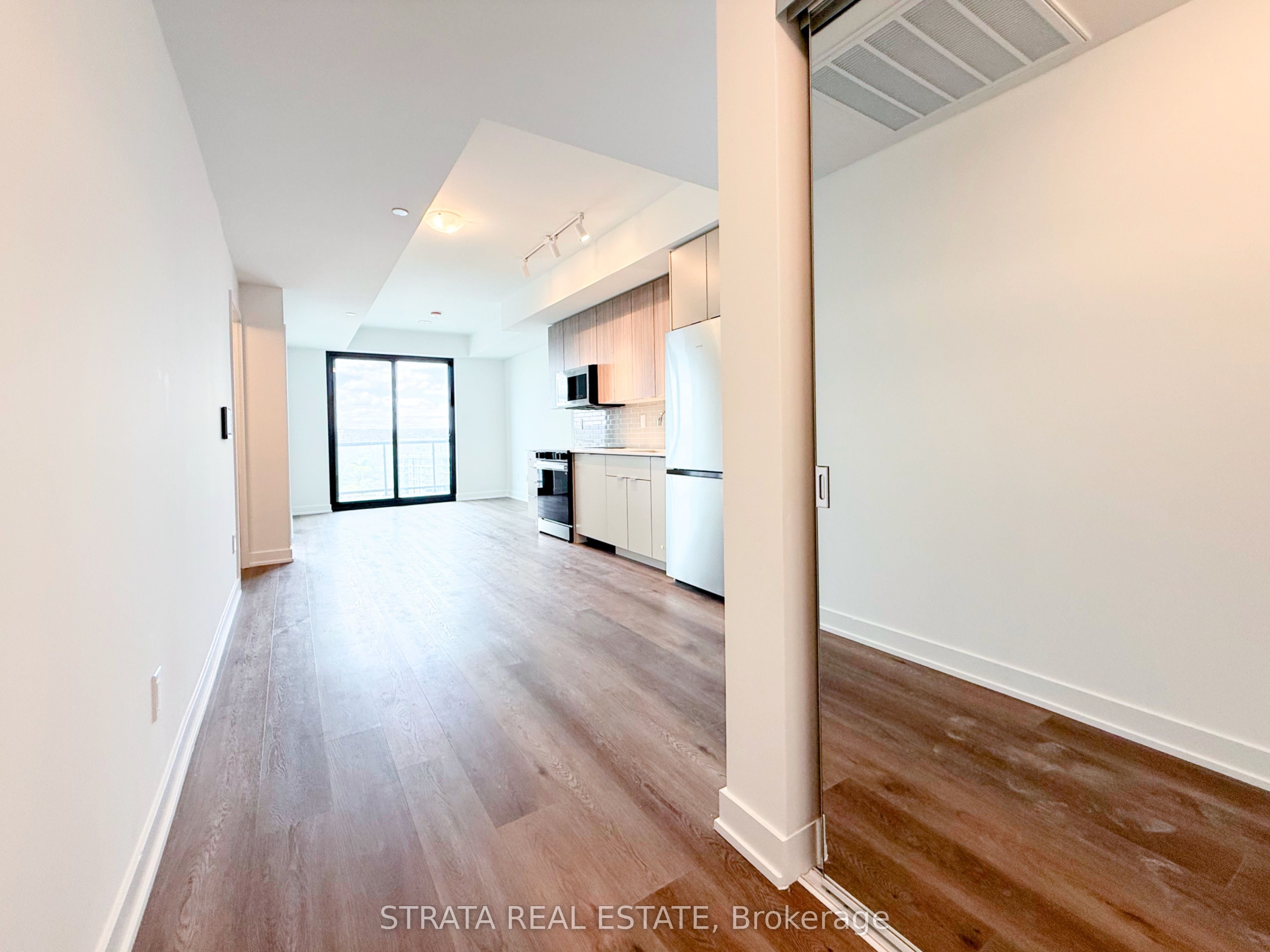 Additional image 3 of 1610-2075 Lakeshore Road, Burlington, ON, L7R 0H3