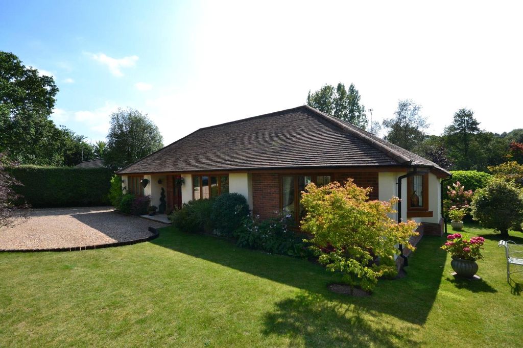 Additional image 17 of 4 bed country house for saleCrampmoor Lane, Crampmoor, Romsey, Hampshire SO51