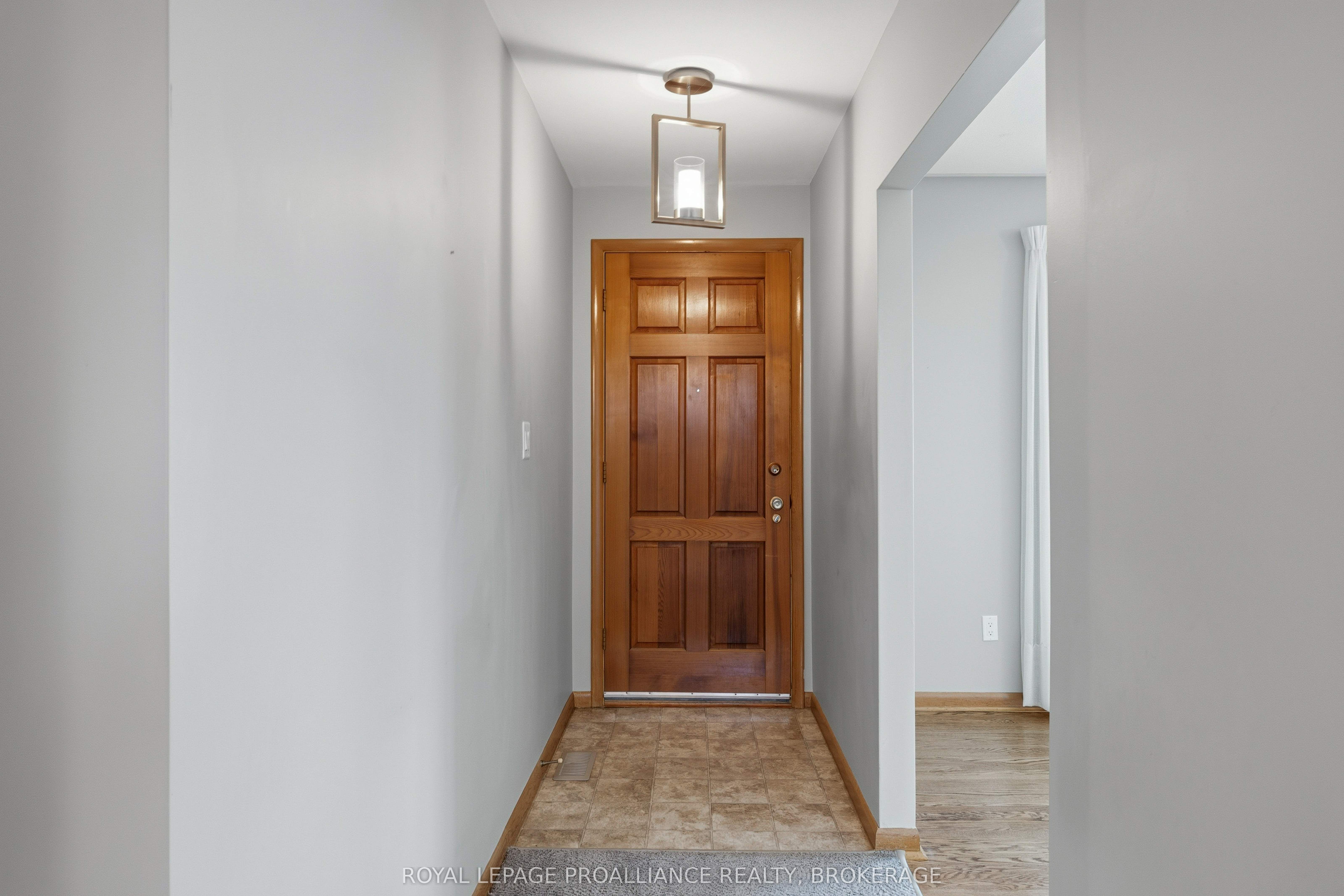 Additional image 4 of 424 Parkview Drive, Kingston, ON, K7M 4B3