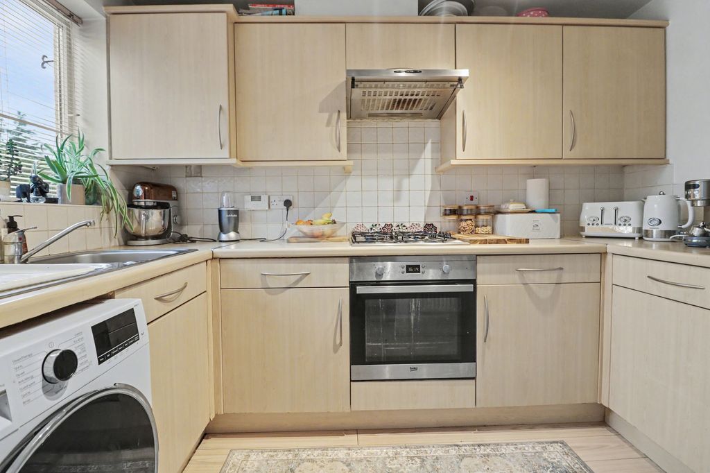 Additional image 4 of 2 bed terraced house for saleFawn Crescent, Hedge End SO30