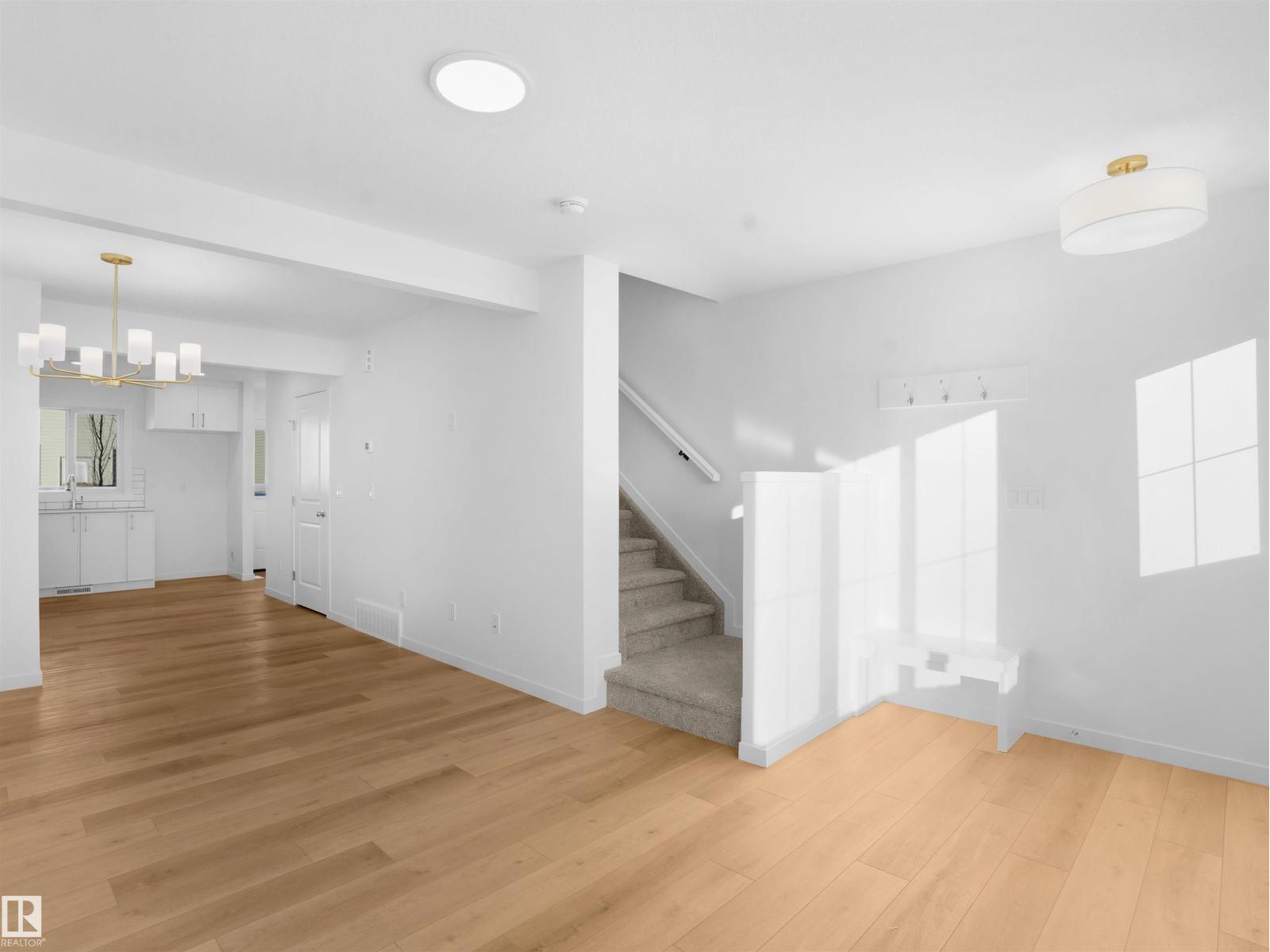 Additional image 4 of 1324 9 Street NW, Edmonton, AB, T6T2V2