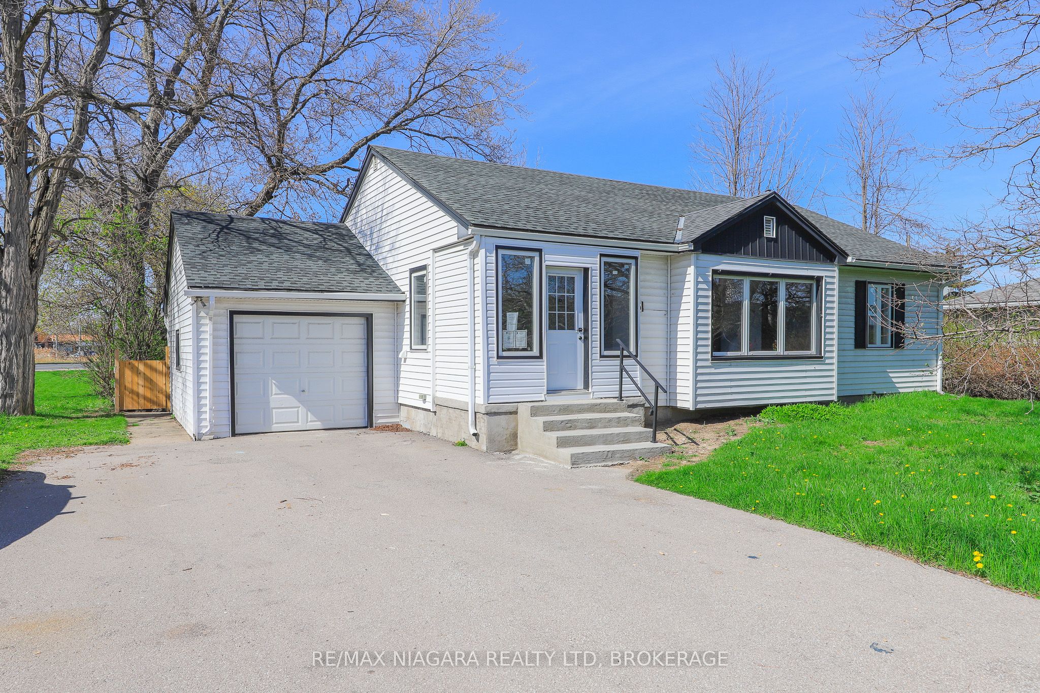 Additional image 3 of 5 Meadowvale Drive, St. Catharines, ON, L2N 3Z6