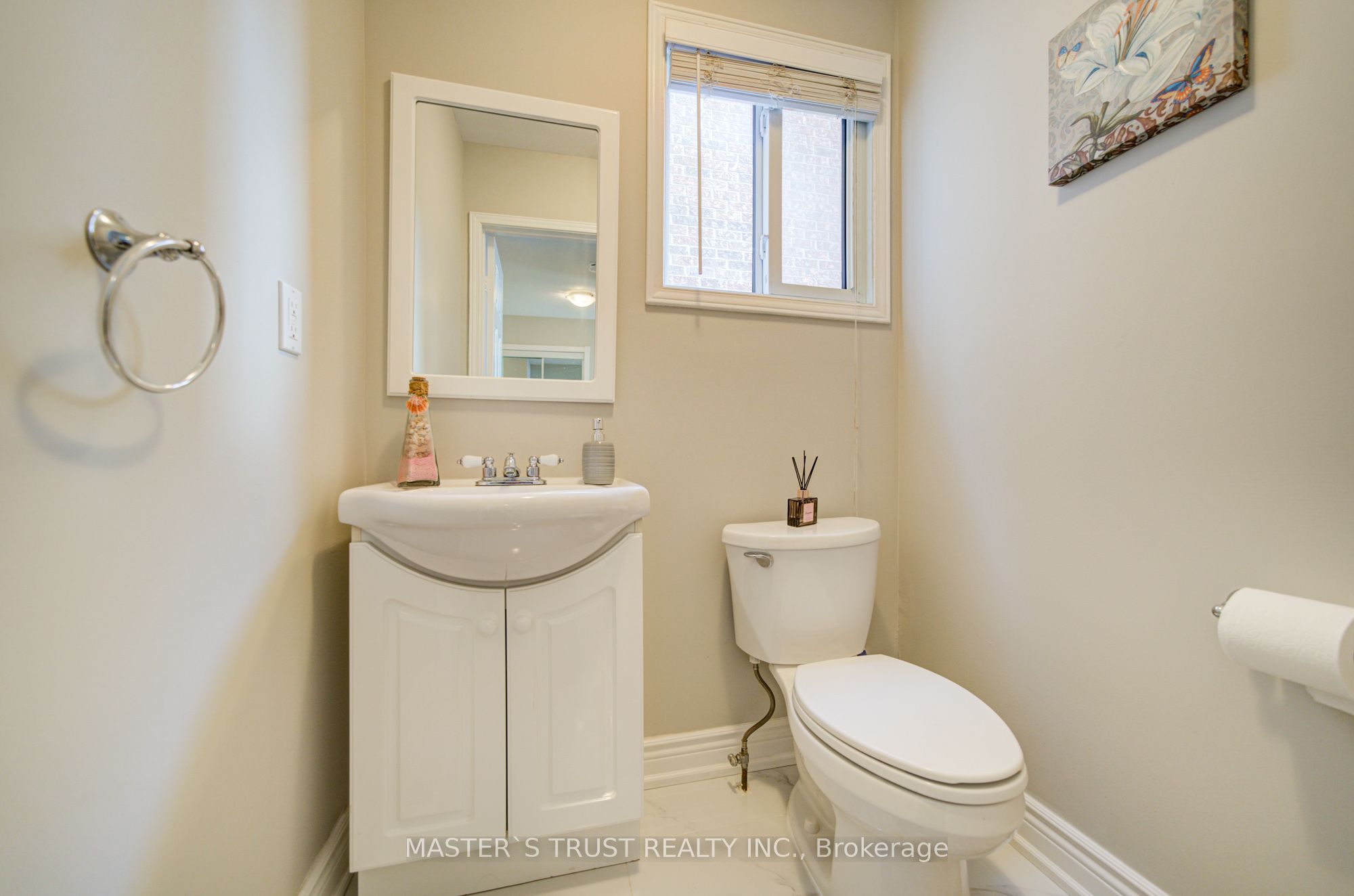 Additional image 5 of 1017 Lucerne Crescent, Mississauga, ON, L5C 3X6