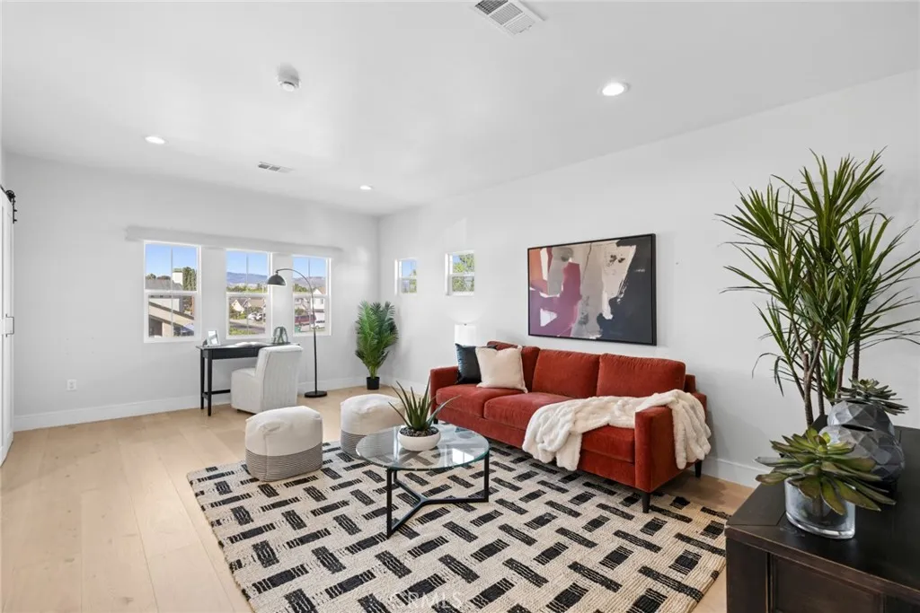 Additional image 21 of 4652 Charnock Dr, Irvine, CA 92604