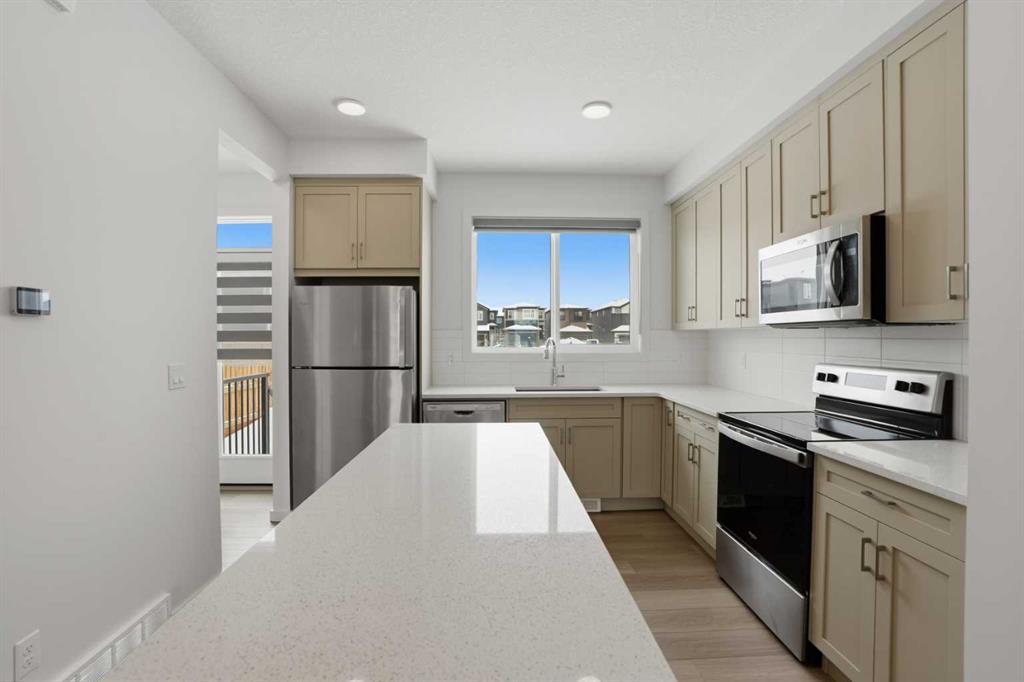 Additional image 6 of 49 Belmont Drive SW, Calgary, AB, T2X 4Z6