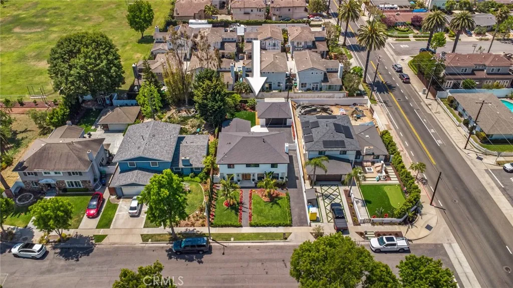 Additional image 49 of 305 Robinhood Ln, Costa Mesa, CA 92627