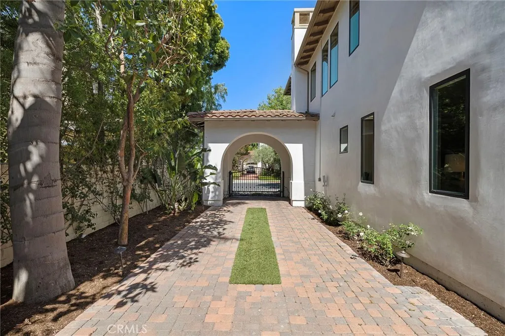 Additional image 132 of 15 Seabluff, Newport Beach, CA 92660