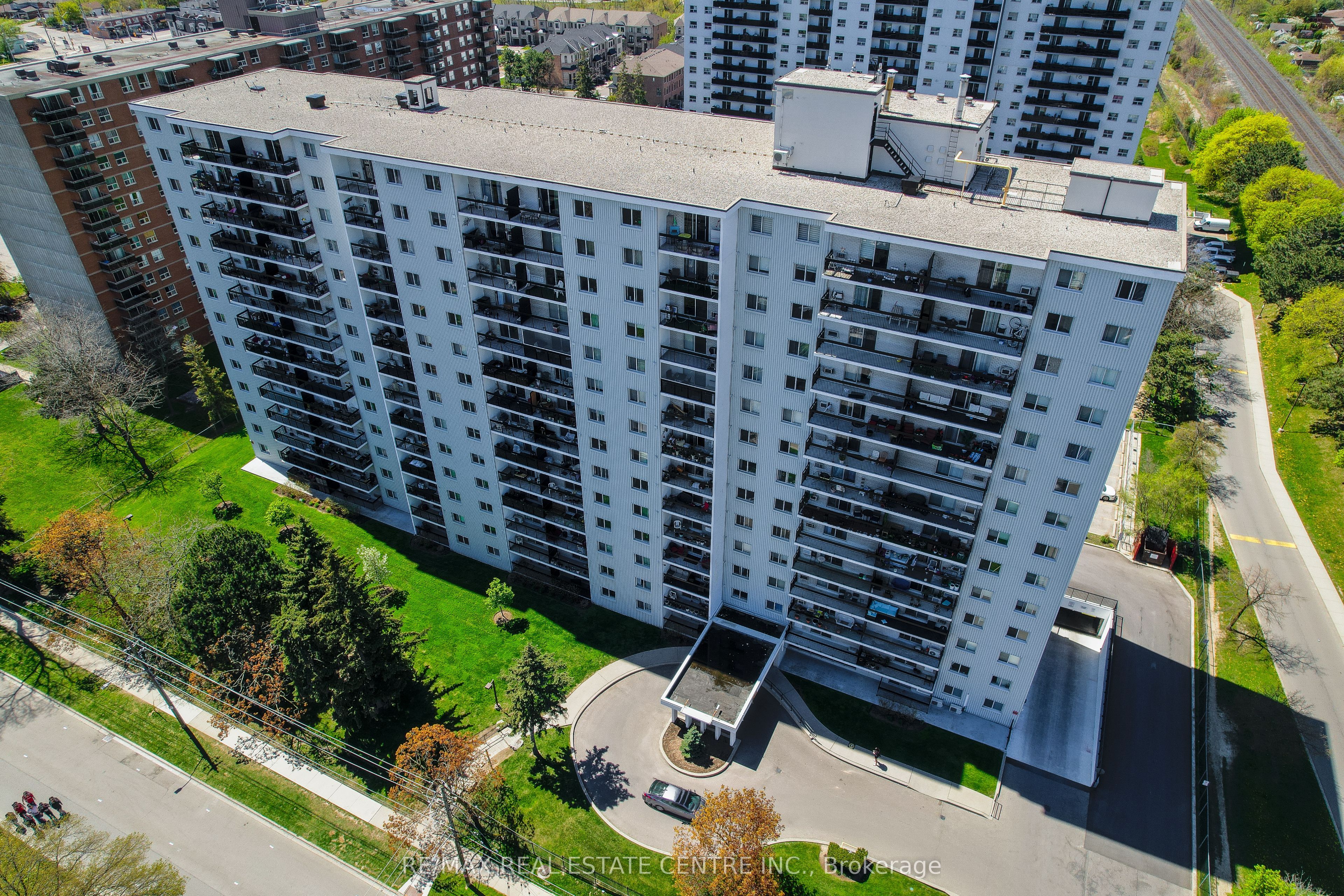 Additional image 5 of 704-1100 Caven Street, Mississauga, ON, L5G 4N3