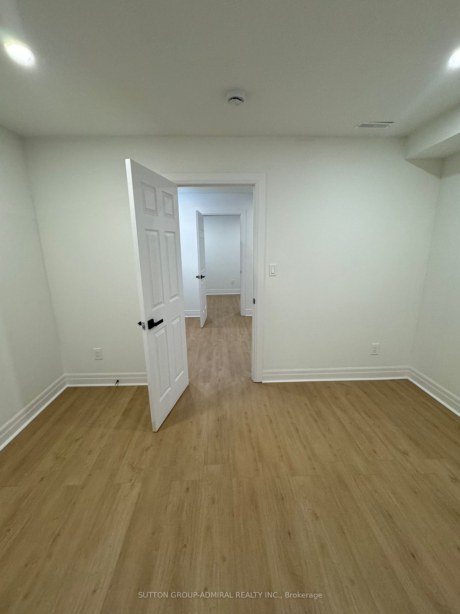 Additional image 3 of Lower-23 Chatsworth Court, Vaughan, ON, L4L 7G3