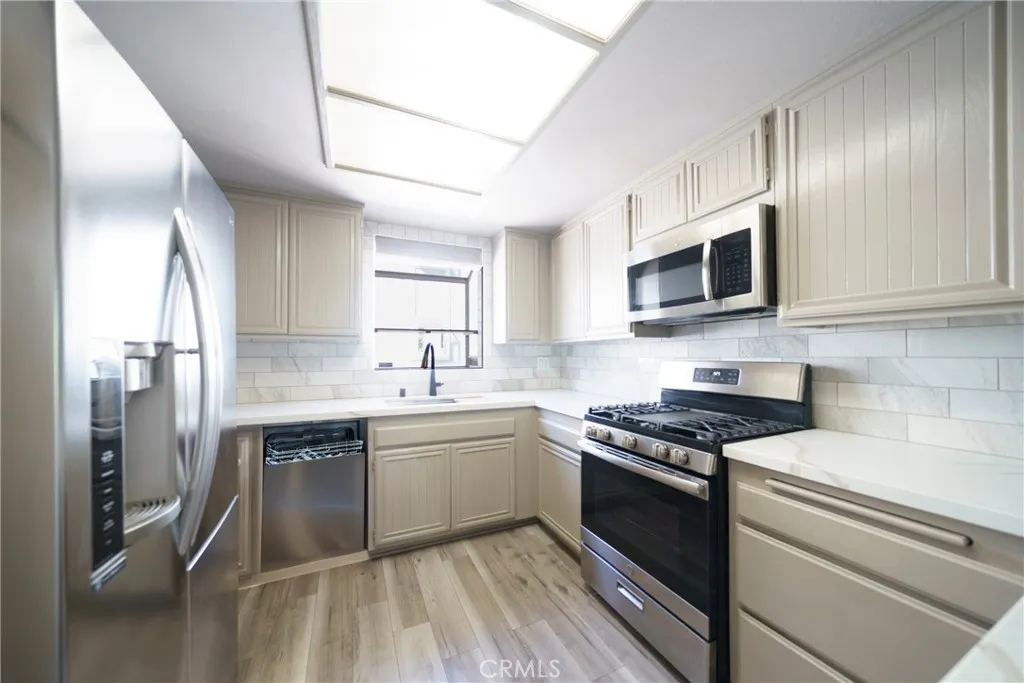 Additional image 56 of 20305 Rue Crevier Unit 585, Canyon Country, CA 91351