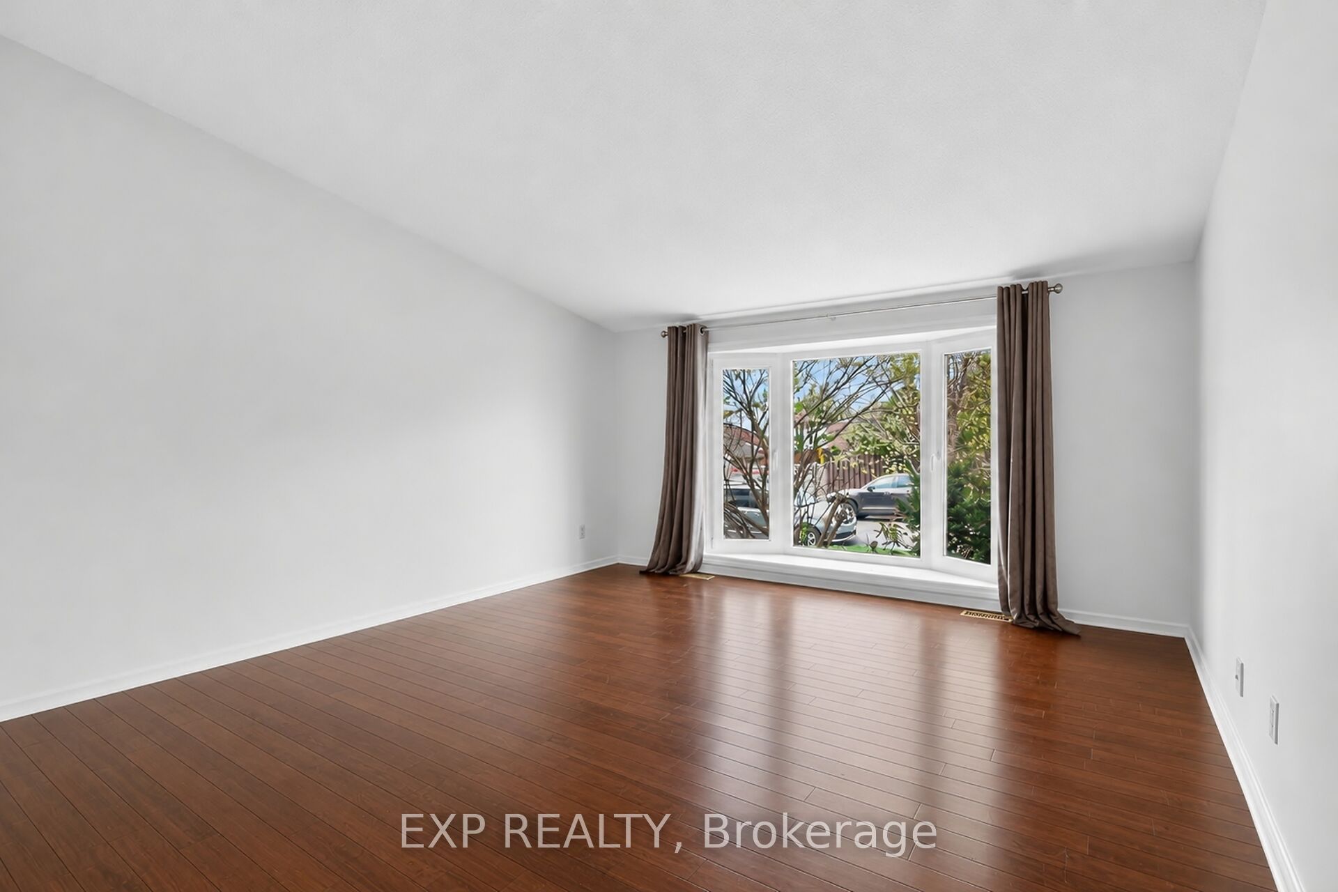 Additional image 6 of 152 Burnetts Gr Circle, Ottawa, ON, K2J 1S9