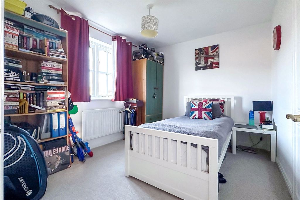 Additional image 7 of 4 bed detached house for saleColumbine Way, Littlehampton, West Sussex BN17