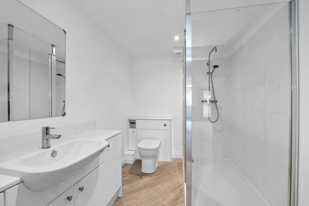Additional image 9 of 2 bed flat for saleRisbygate Street, Bury St. Edmunds IP33