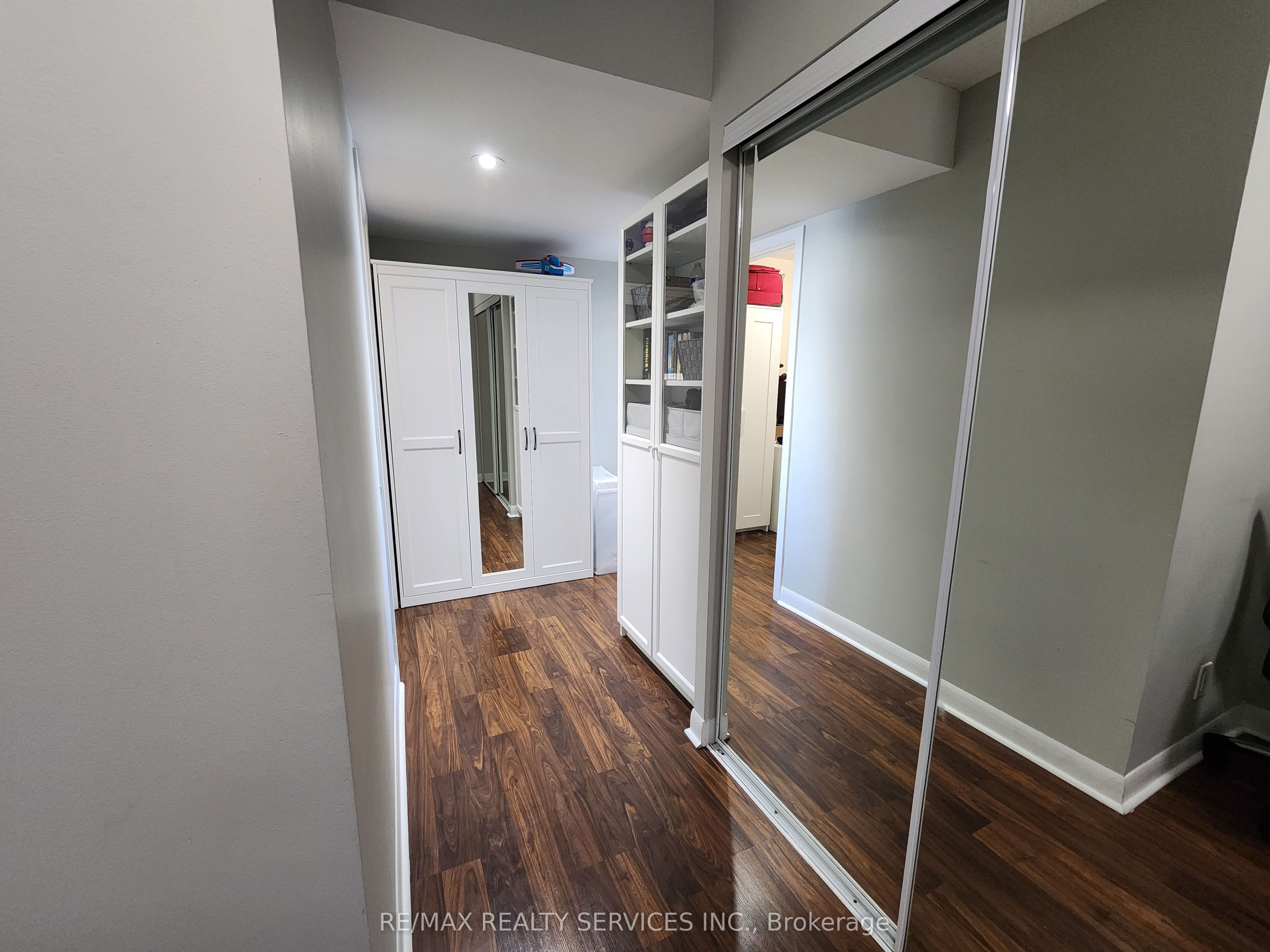 Additional image 4 of 1002-25 Town Centre Court, Toronto, ON, M1P 0B4