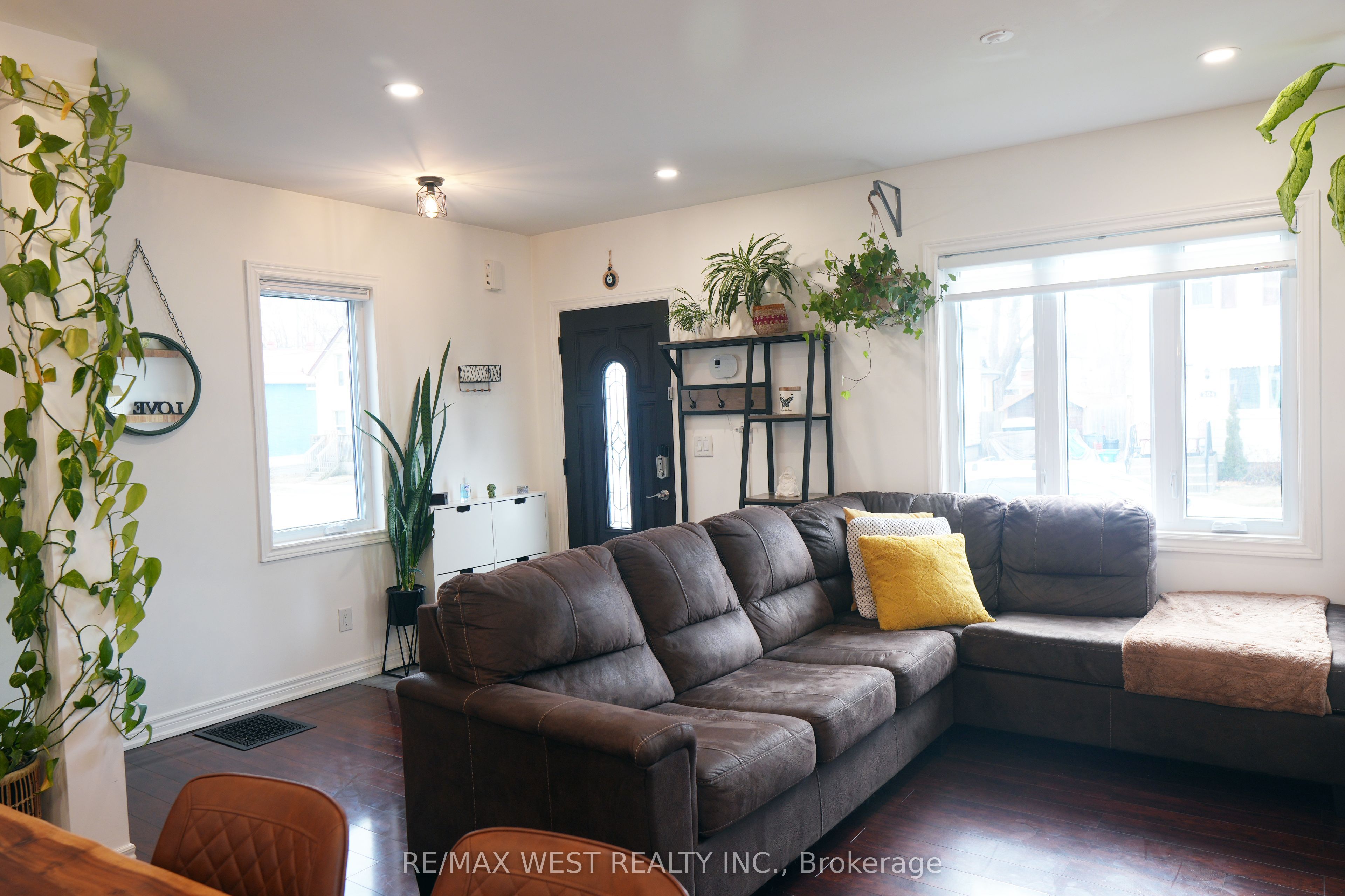 Additional image 6 of 203 Court Street, Oshawa, ON, L1H 4W6