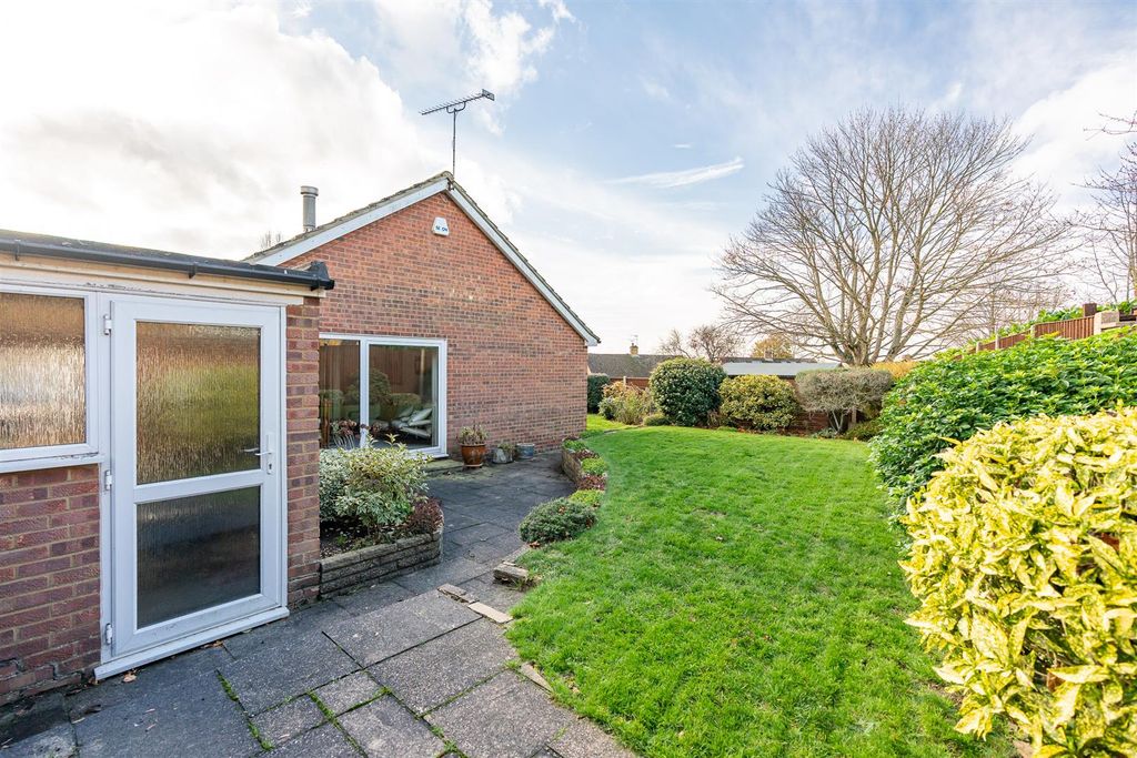 Additional image 8 of 2 bed bungalow for saleWentworth Road, Hertford SG13