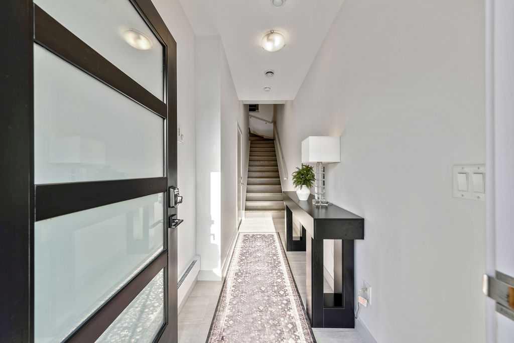 Additional image 4 of 102-81 Greenbriar Place NW, Calgary, AB, T3B 6J1