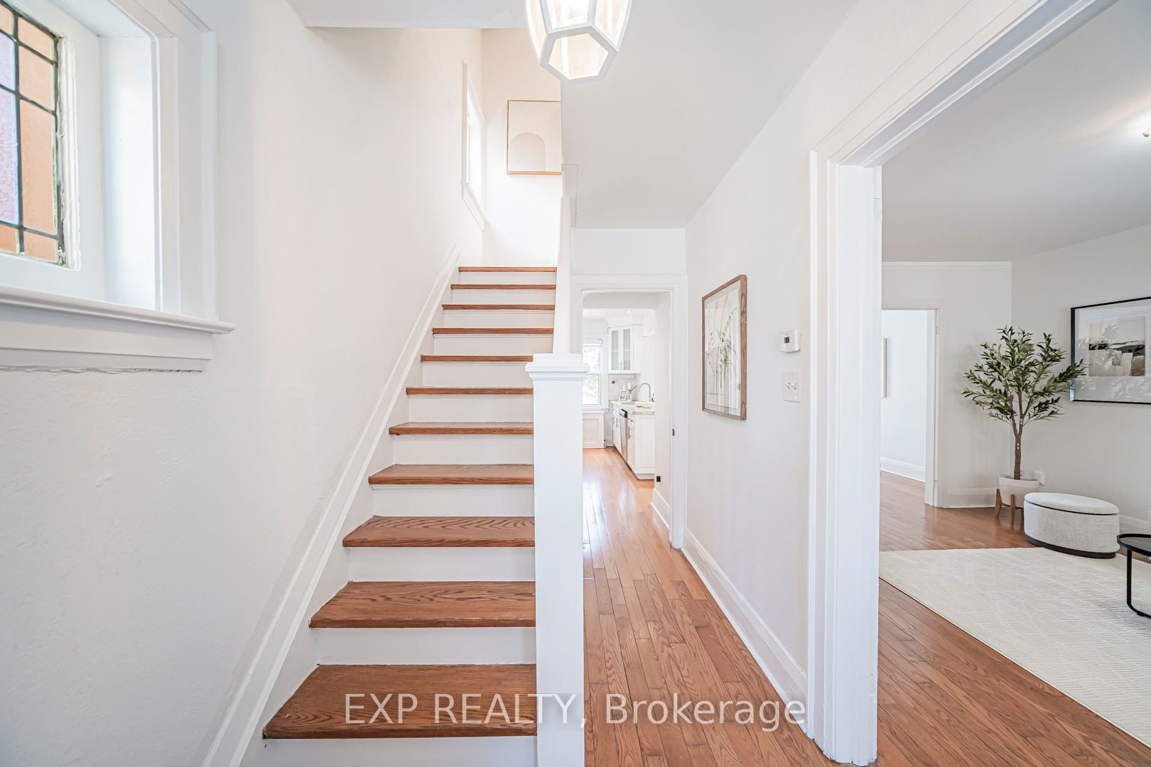 54 Latimer Avenue, Toronto, ON, M5N 2L8 photo 3