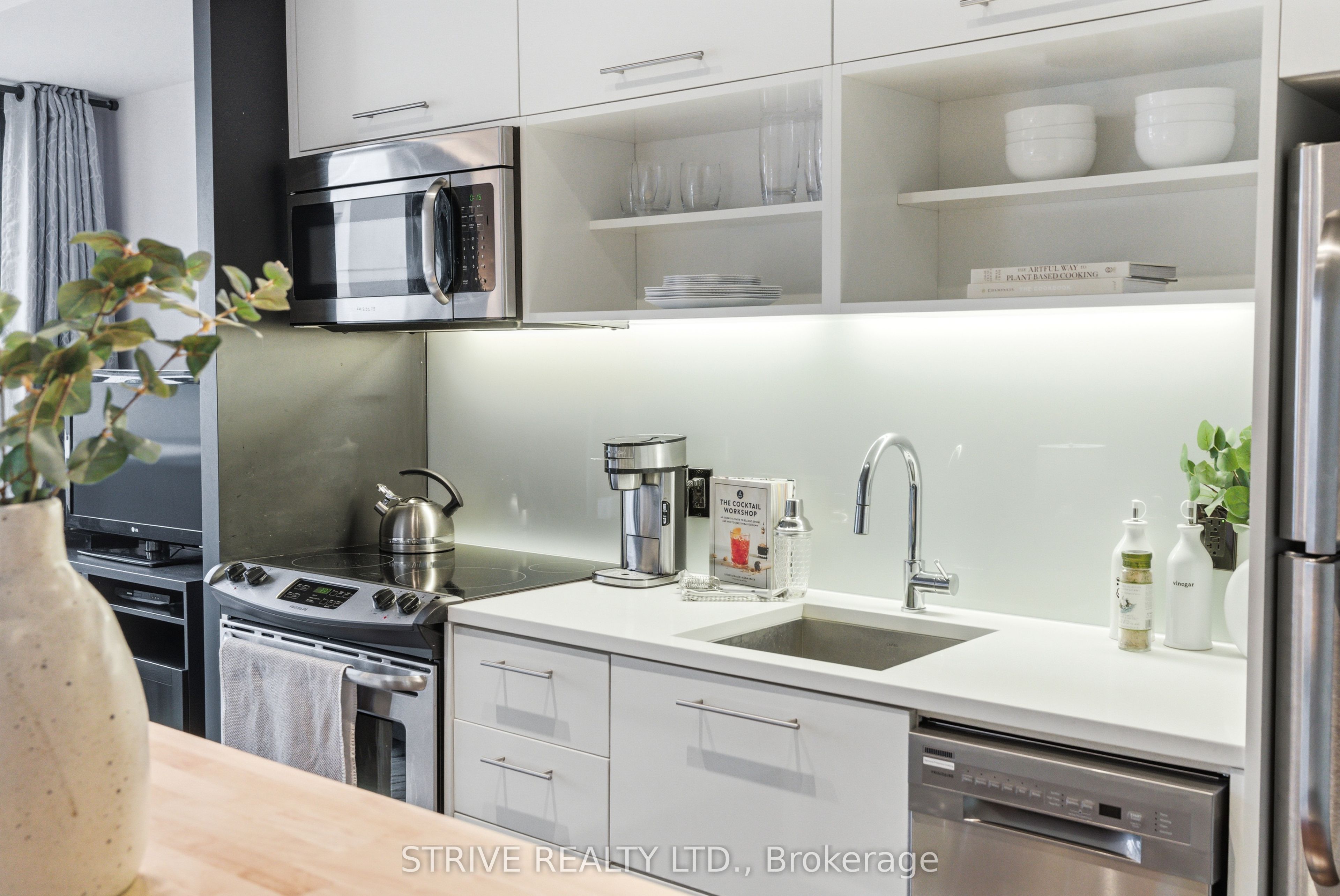 Additional image 5 of 612-51 Trolley Crescent, Toronto, ON, M5A 0E9