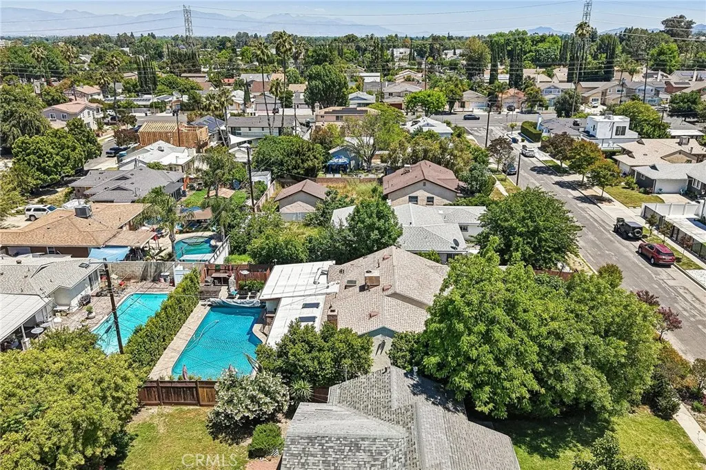 Additional image 40 of 18937 Sylvan Street, Tarzana, CA 91335