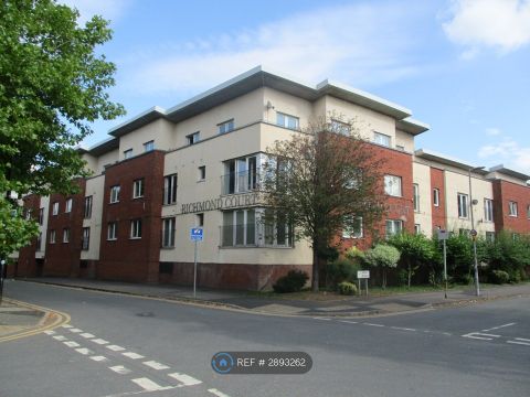 N. George Street, Salford M3