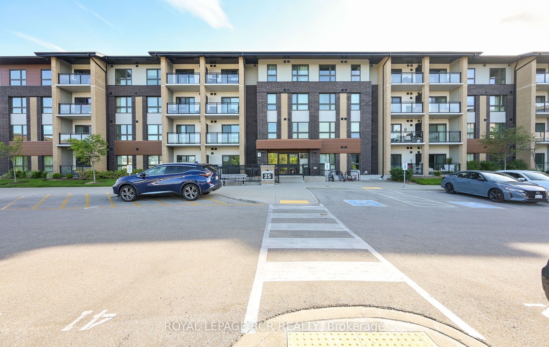 LL02-25 Kay Crescent, Guelph, ON, N1L 0P2