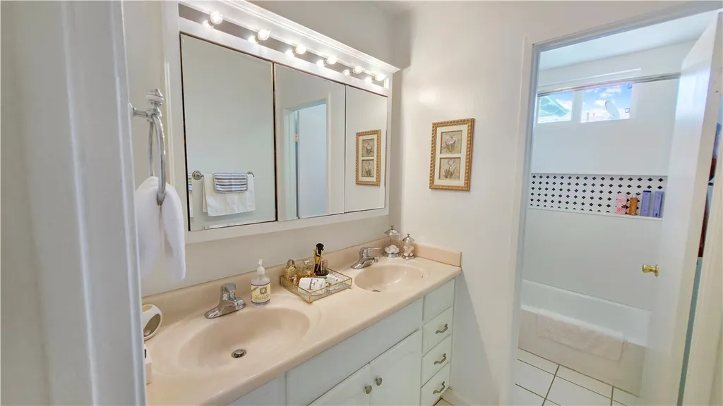 Additional image 9 of 1651 237 Street Unit C, Harbor City, CA 90710