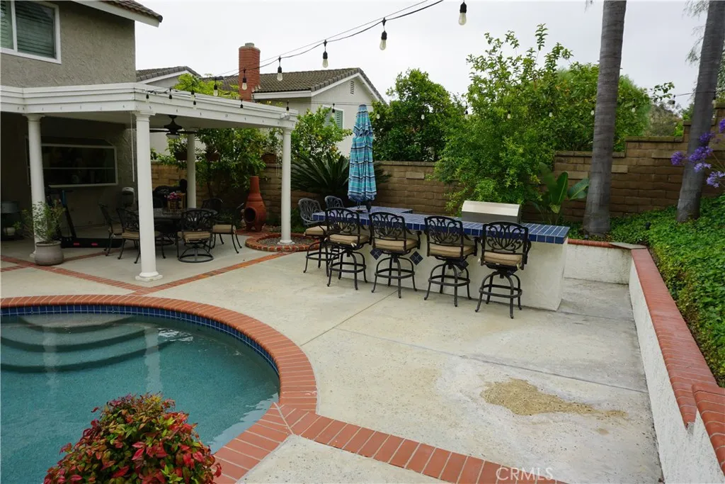 921 S Bucknell Cir, Anaheim Hills, CA 92807