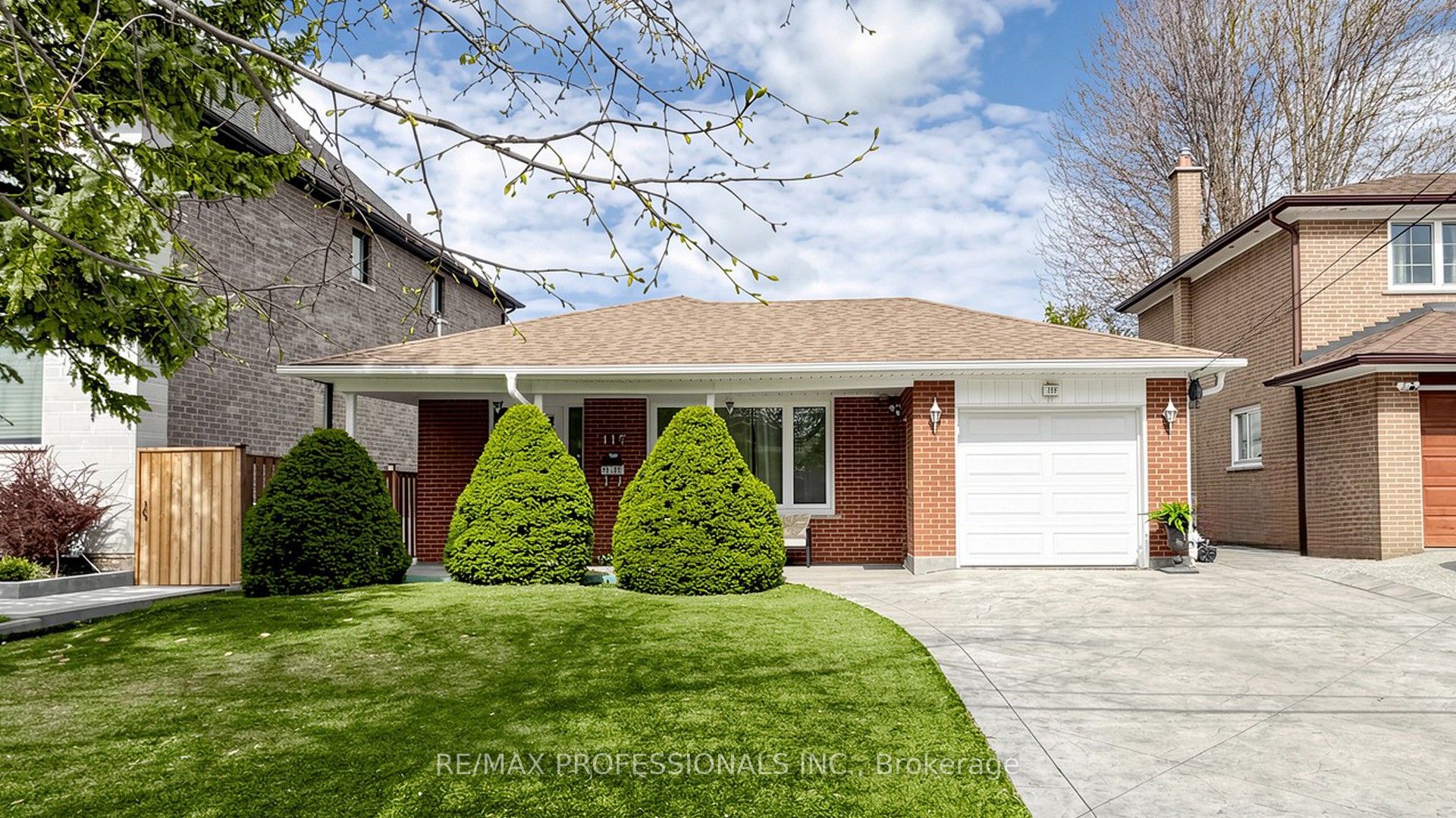 117 Mercury Road, Toronto, ON, M9W 3H7