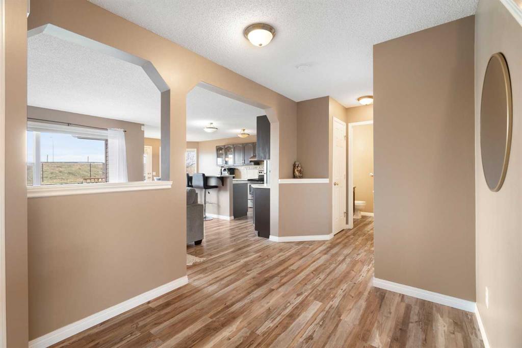 Additional image 2 of 459 Citadel Meadow Bay NW, Calgary, AB, T3G 4Z2