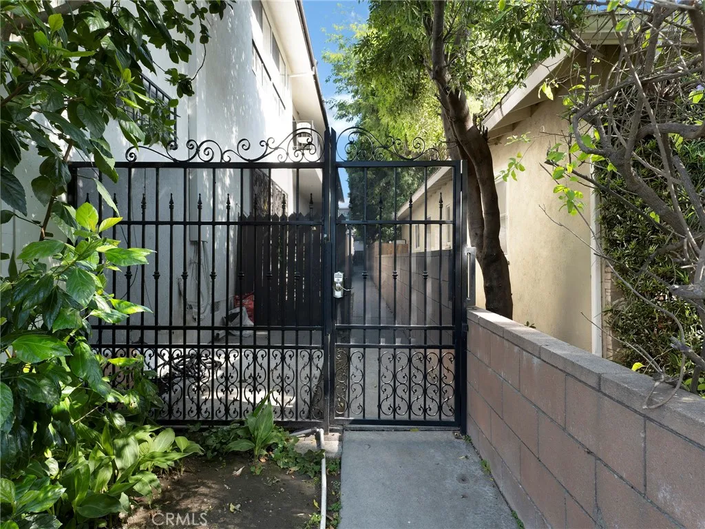 Additional image 75 of 12803 Bloomfield St Unit 2, Studio City, CA 91604