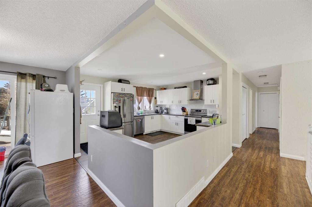 Additional image 6 of 5218 Silverpark Close, Olds, AB, T4H 1B3