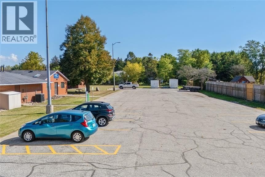 Additional image 8 of 4-2109 London Line, Sarnia, ON, N7T7H2