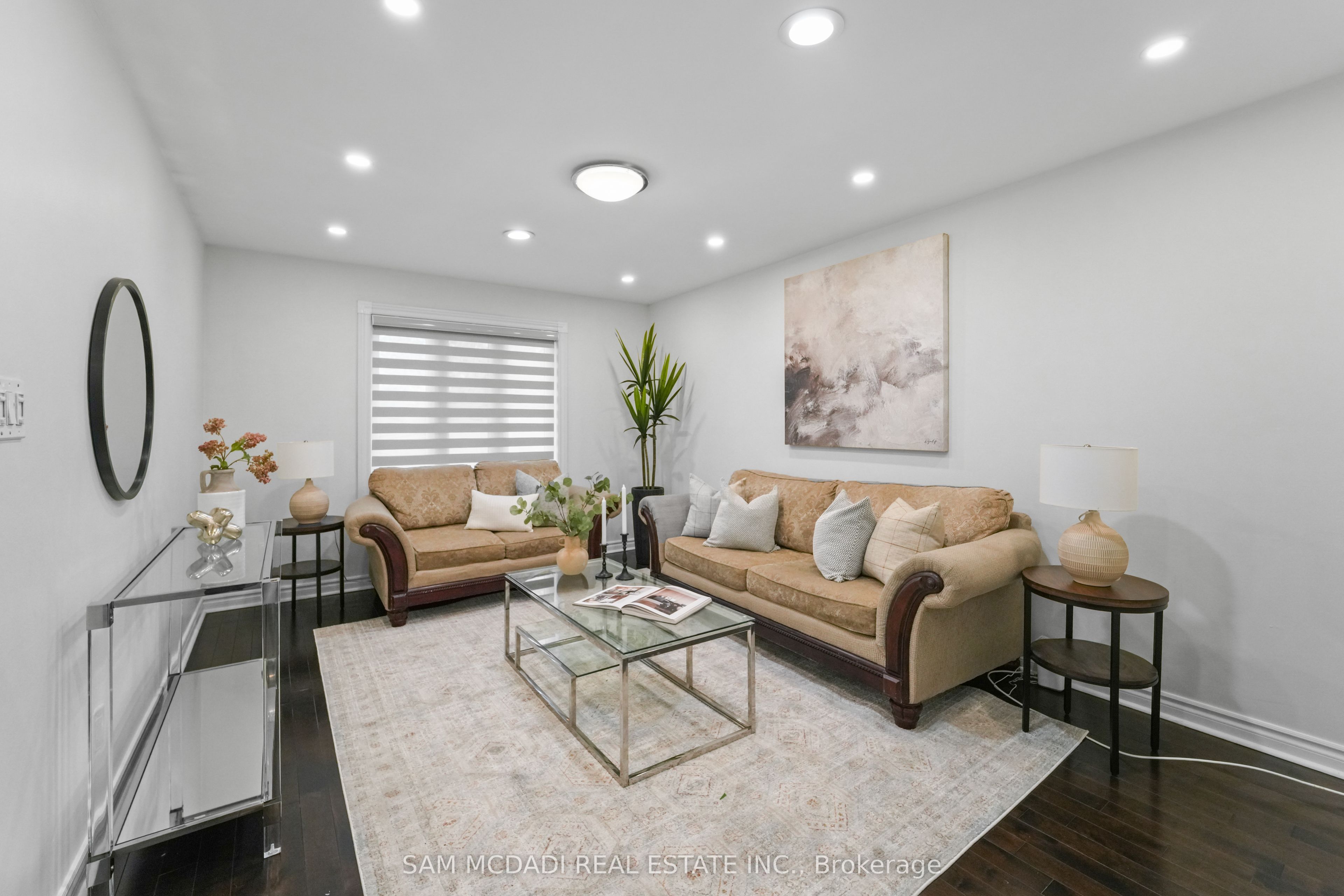 Additional image 3 of 19 Shalom Crescent, Toronto, ON, M9V 4J3