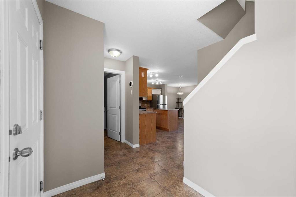 Additional image 4 of 29-6802 50 Avenue, Camrose, AB, T4V 5E7
