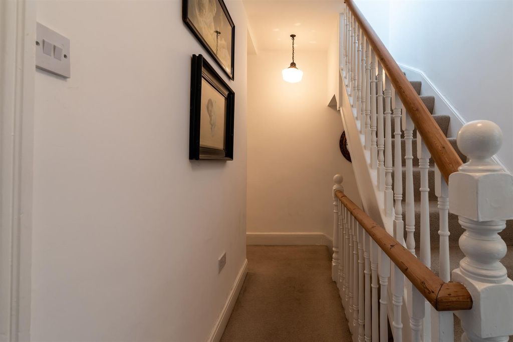 Additional image 10 of 4 bed terraced house for saleSouthgrove Road, Sheffield S10