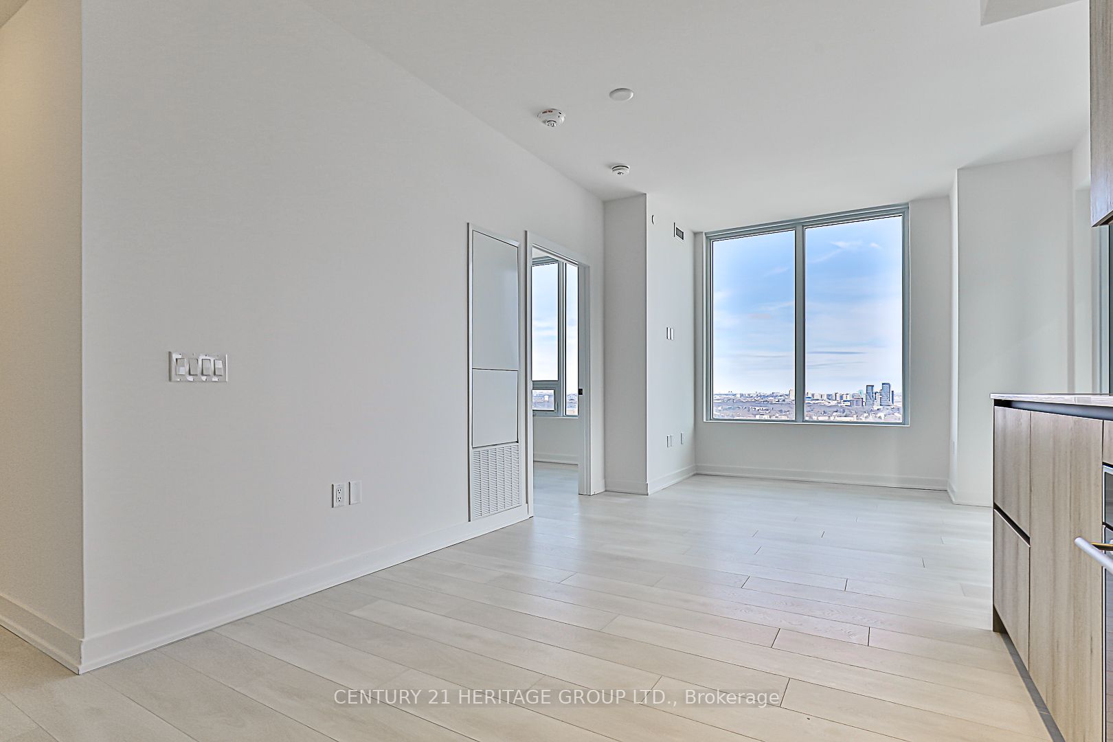 Additional image 4 of 2311-117 Broadway Avenue, Toronto, ON, M4P 1V3