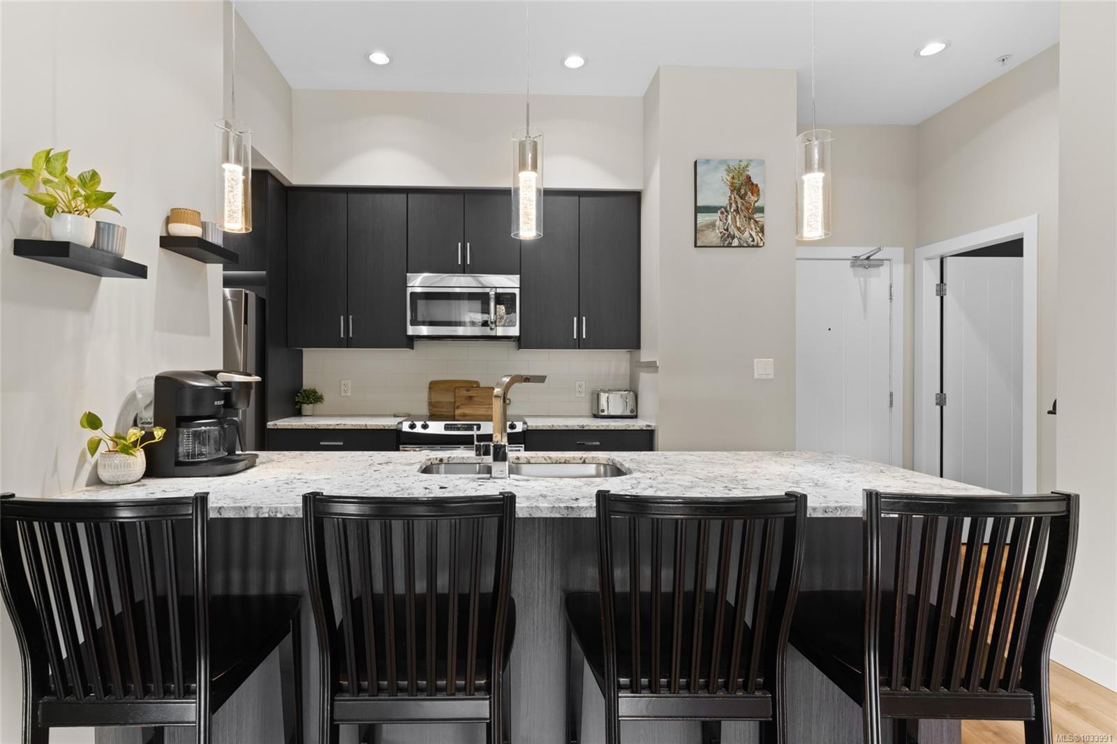 417-2655 Sooke Road, Langford, BC, V9B 1Y3 photo 3