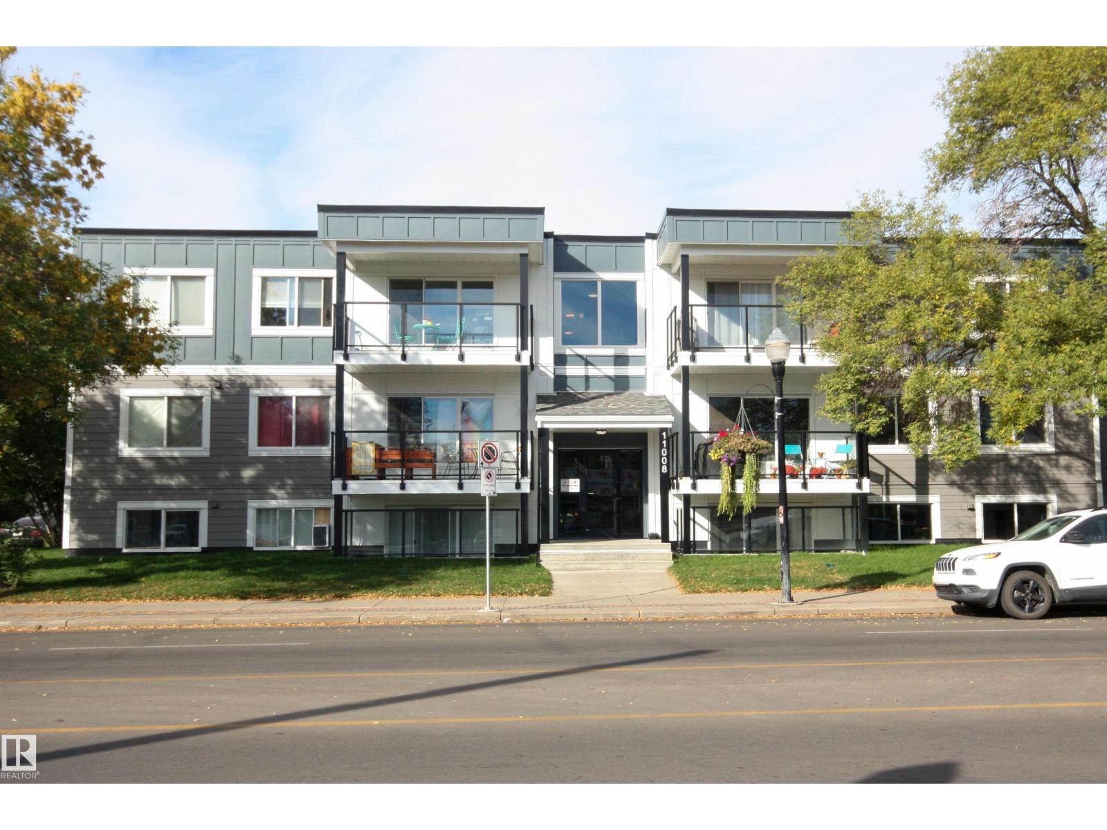 1-11008 124 Street NW, Edmonton, AB, T5M0J4