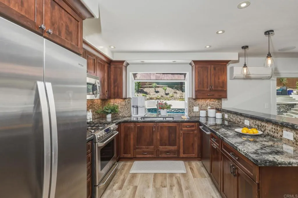 Additional image 80 of 11120 Forestview Lane, San Diego, CA 92131