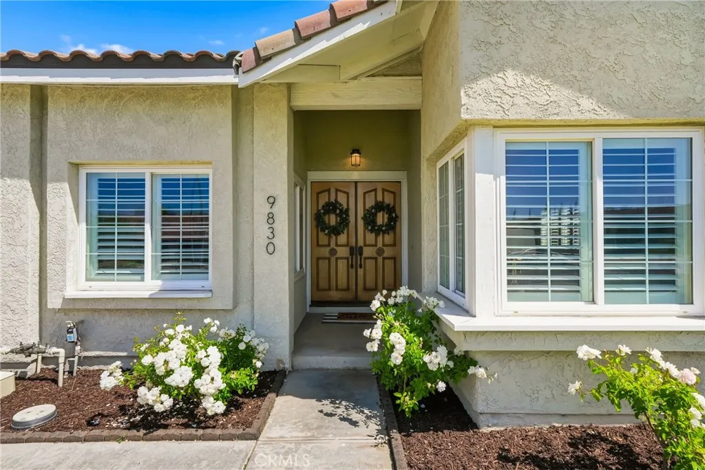 9830 Golden Arrow Ln, Rancho Cucamonga, CA 91701 photo 4